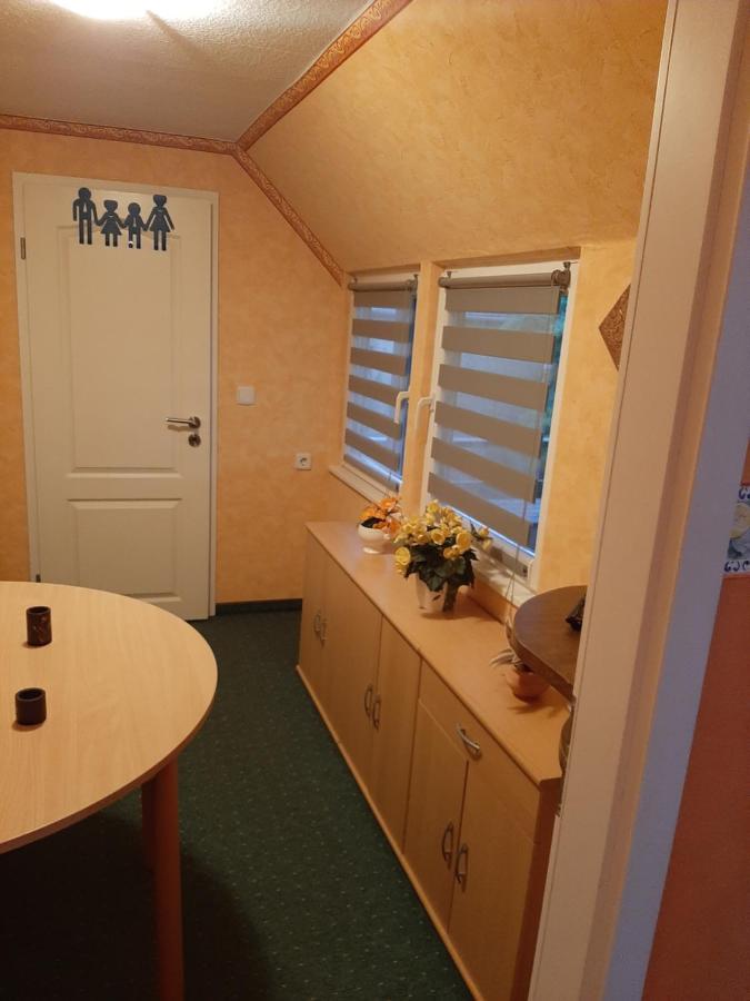 Ferienunterkuenfte Wesenberg Apartment Екстериор снимка