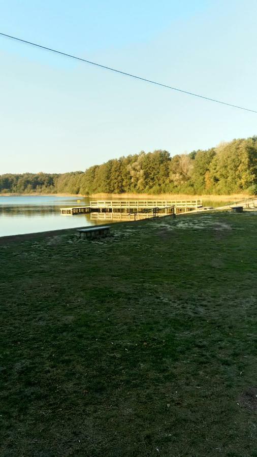 Ferienunterkuenfte Wesenberg Apartment Екстериор снимка